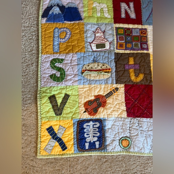 BEAUTIFUL Pottery Barn Kids ABC Alphabet Crib Quilt Blanket Baby Infant 49x36” - Picture 2 of 9